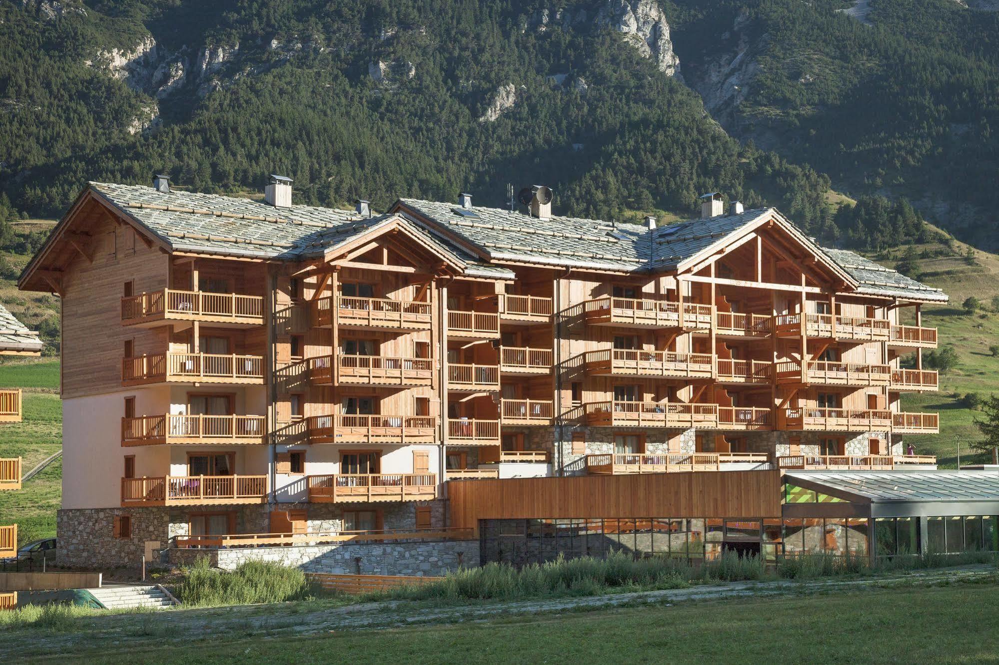 Cgh Residences & Spas Les Chalets De Flambeau Lanslebourg-Mont-Cenis Exterior foto